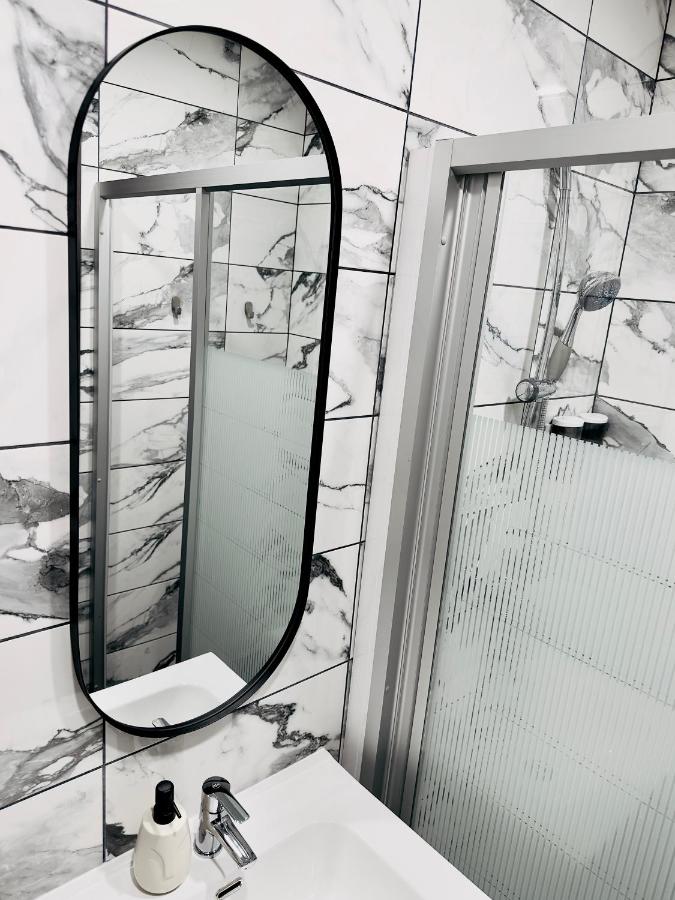 фото Broken bed hootel