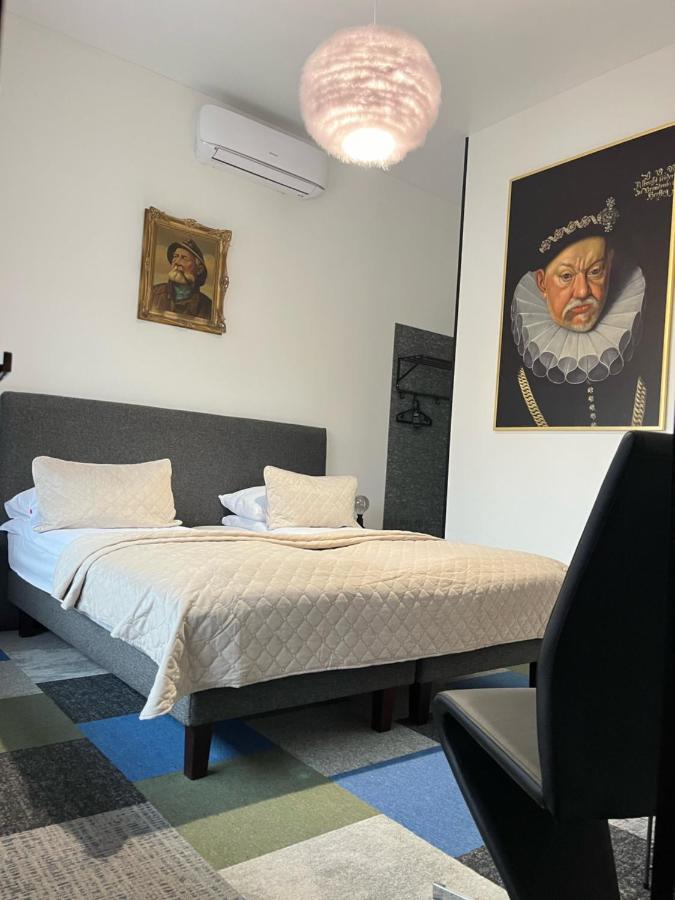 фото Broken bed hootel