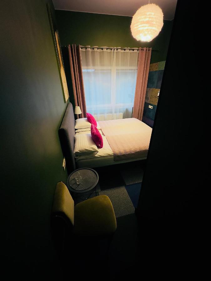 фото Broken bed hootel