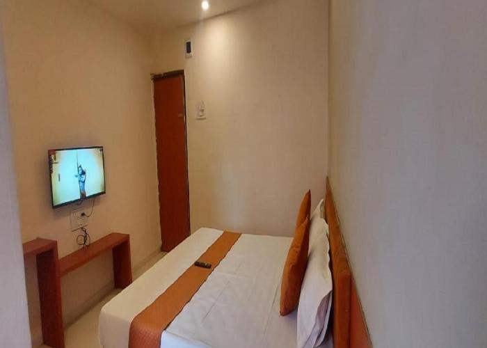 Hotel Kapish International Solapur 400 mts from Bus Stand and 500 mtr from railway station