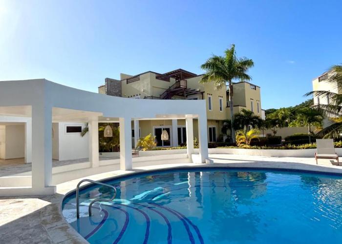 Habitación privada en Dixon Cove Roatan