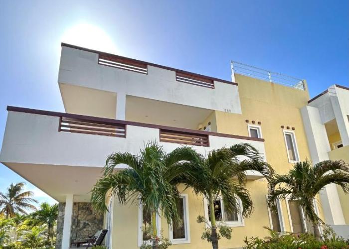 Habitación privada en Dixon Cove Roatan