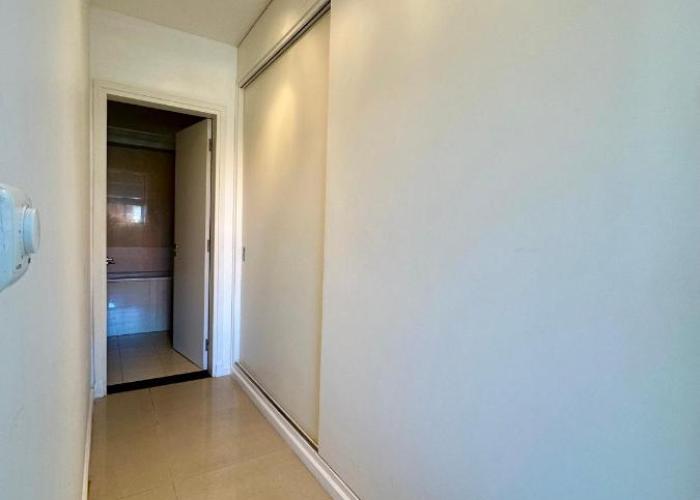 Amplio duplex al mar en manantiales