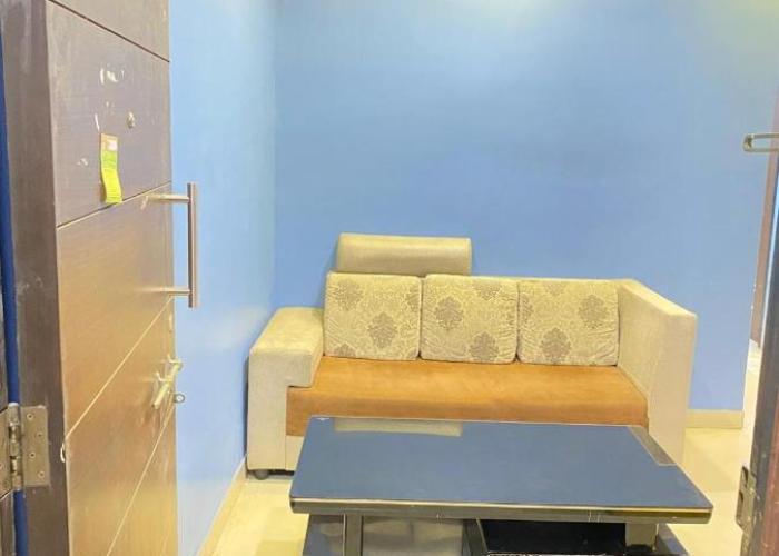 27th floor 2BHK near Viviana Mall with Balcony & Car Parking