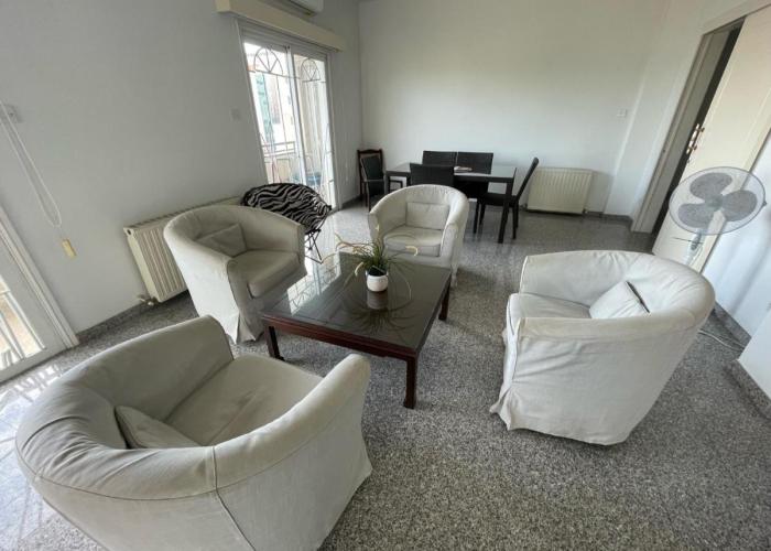 Platform 357 Gravias Spacious Apartment
