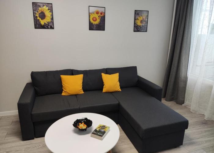 Maya's Airport Apartment