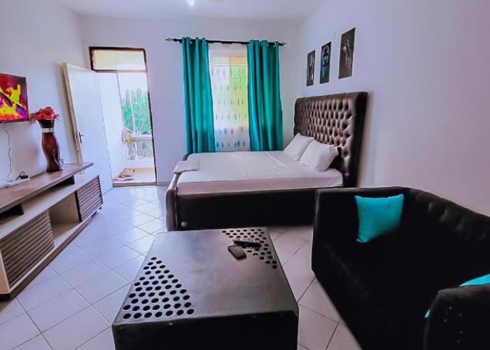 Dasha Studio apartment Bamburi D4