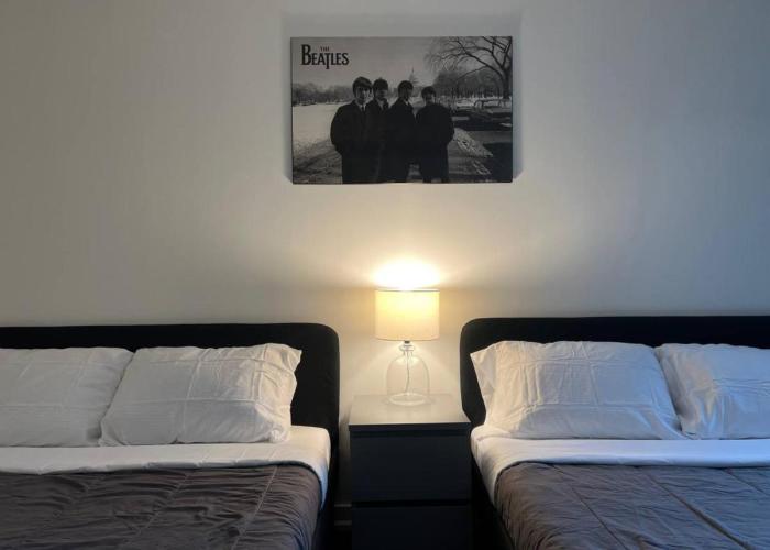 Axiom Suites