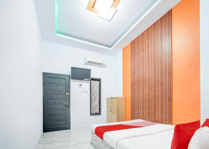 OYO 93900 Guest House Cinta Damai