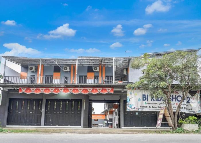 OYO 93900 Guest House Cinta Damai