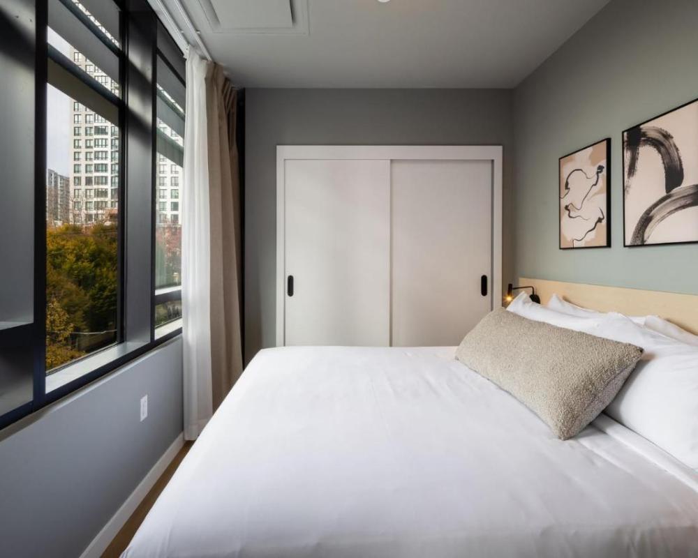 фото Smithe House