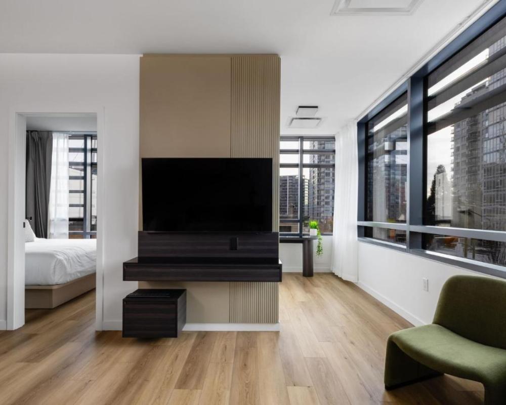 фото Smithe House