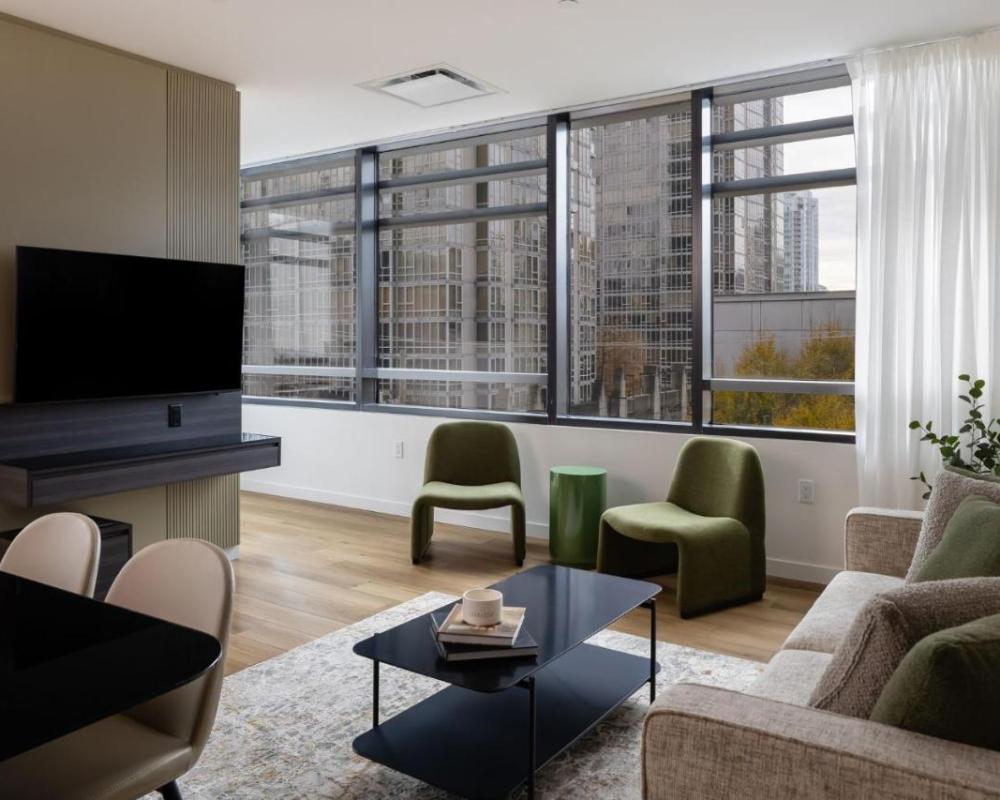 фото Smithe House