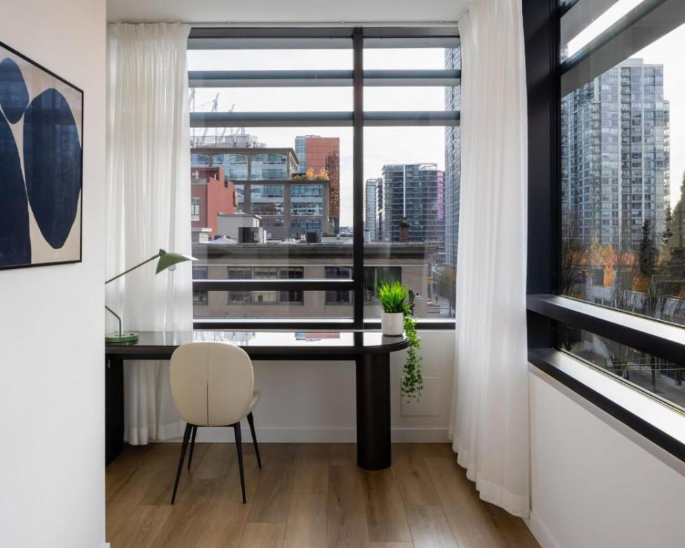 фото Smithe House