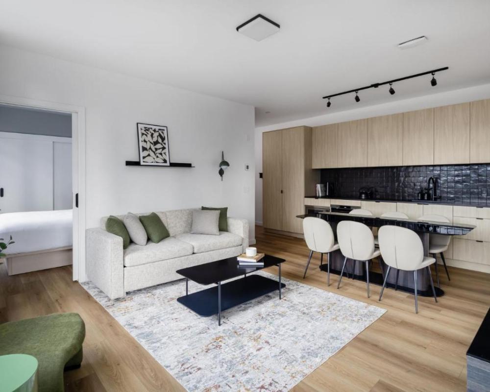 фото Smithe House