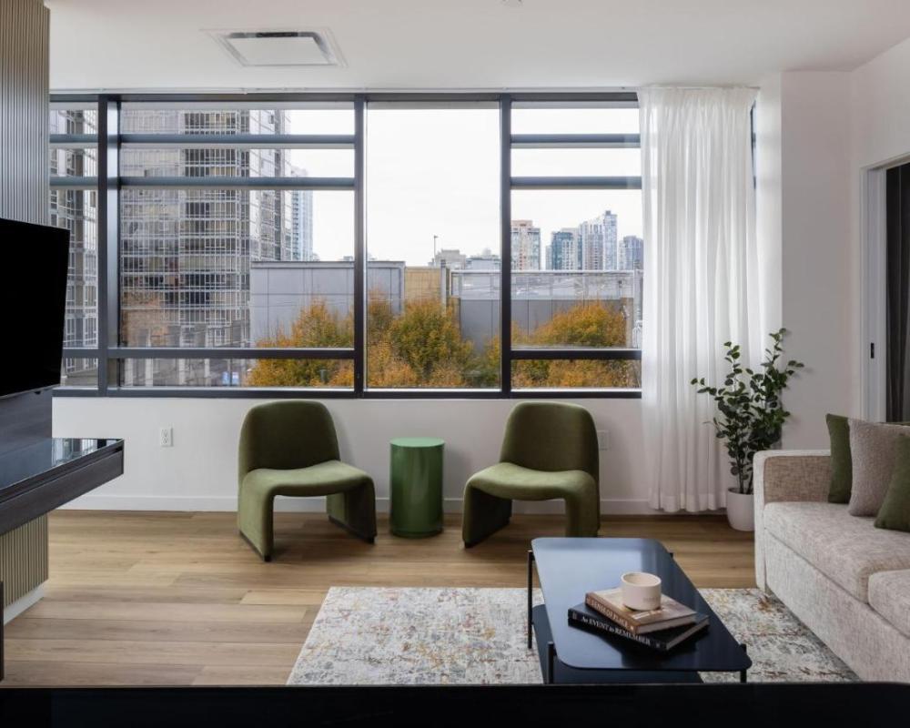 фото Smithe House