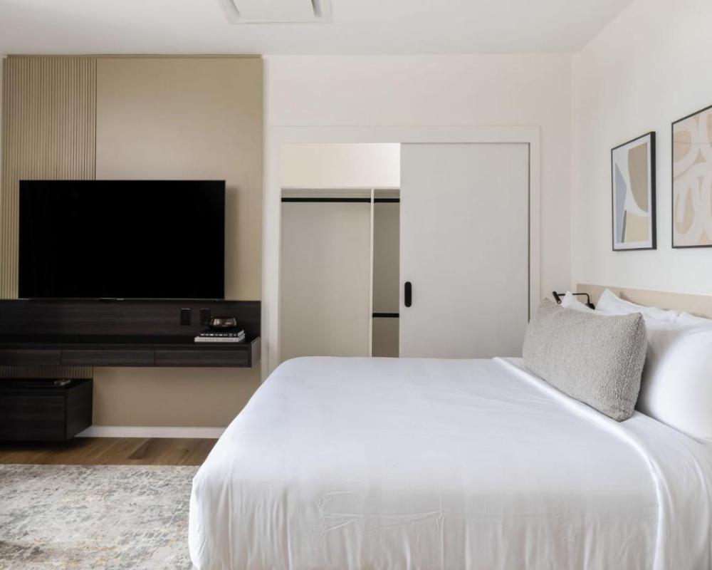 фото Smithe House