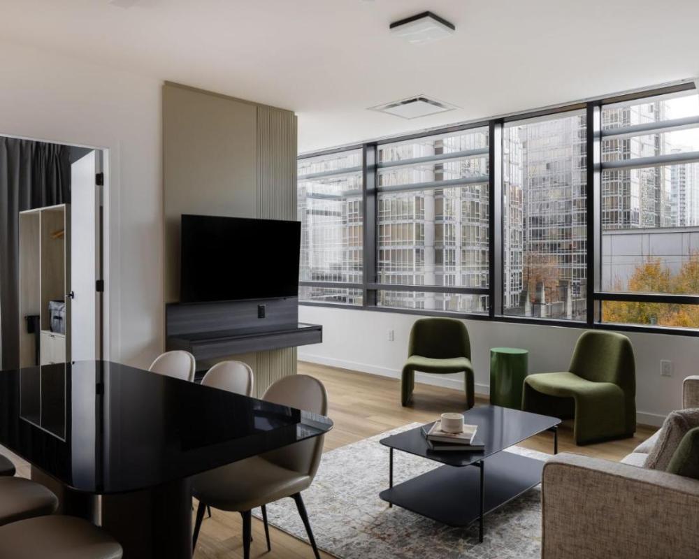 фото Smithe House