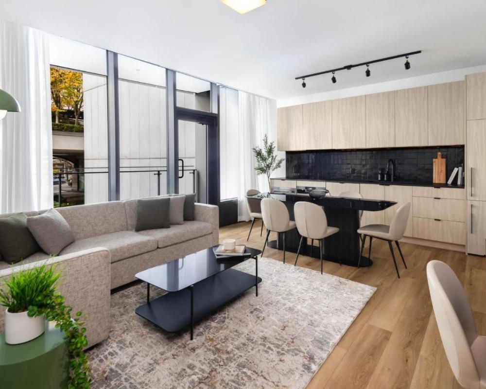 фото Smithe House