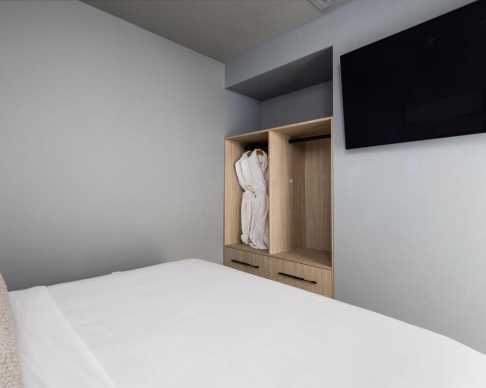 фото Smithe House