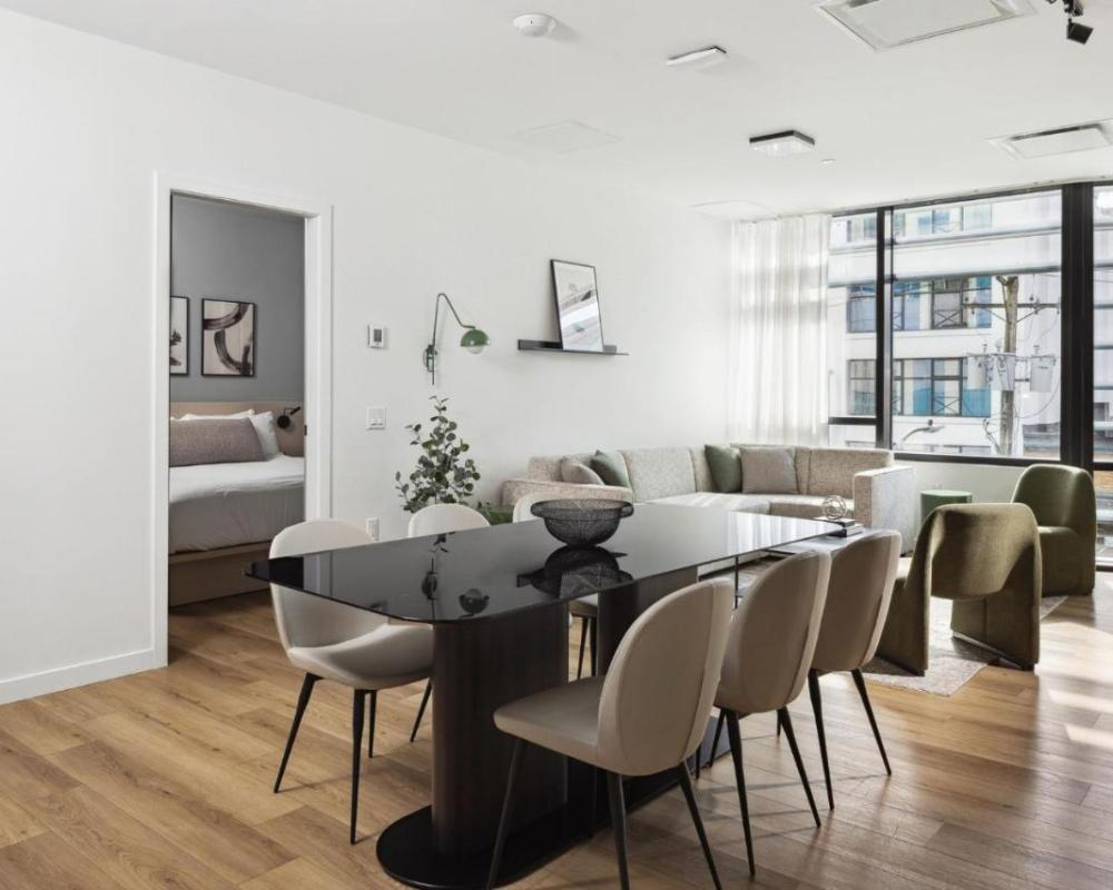 фото Smithe House