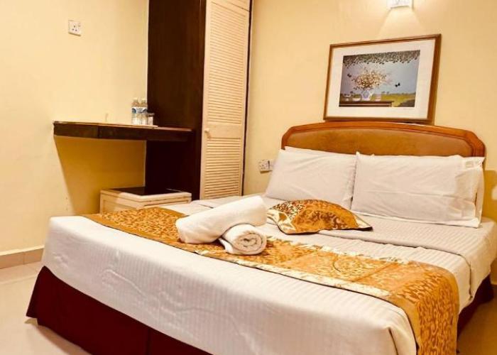 Carlton Hotel Seremban - Next to Terminal Bus Station