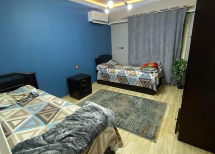 Apart with private garden in prime location