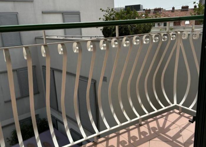 Sweet Spot Apartment walking distance to Diocletian's Palace
