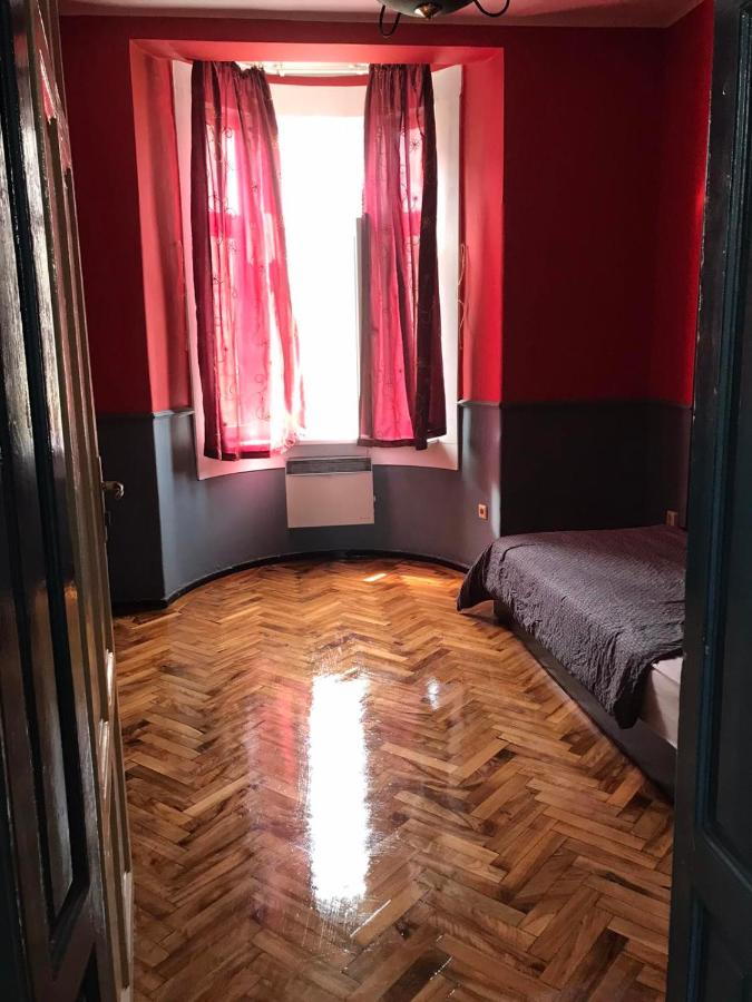 фото Hostel Red