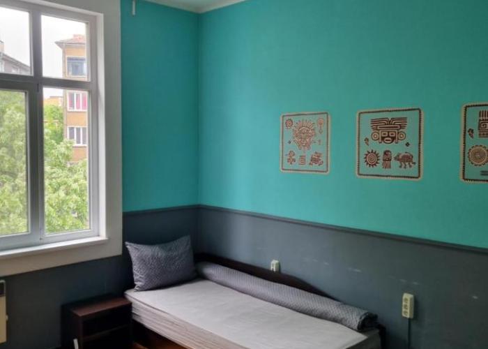 Hostel Red