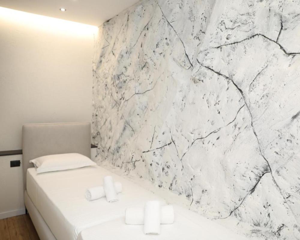 фото Hotel Scutari