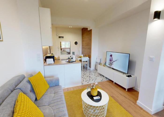 Modern City Stay apartment 4 min walk from Alexander Nevski
