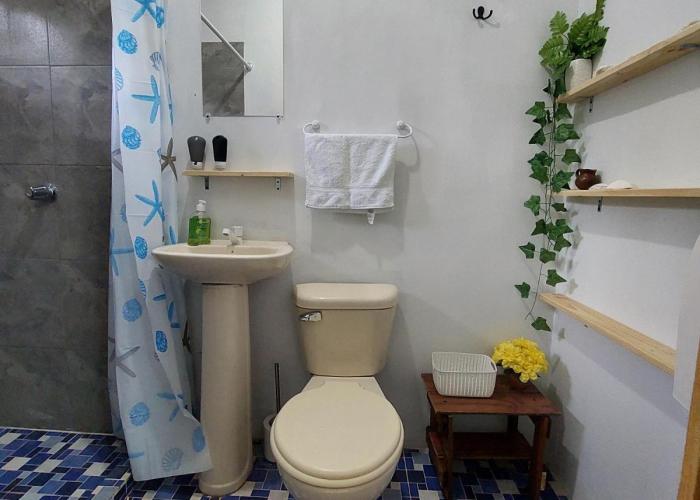 Oasis Tropical en Playa Las Flores - Coastal Paradise Rentals