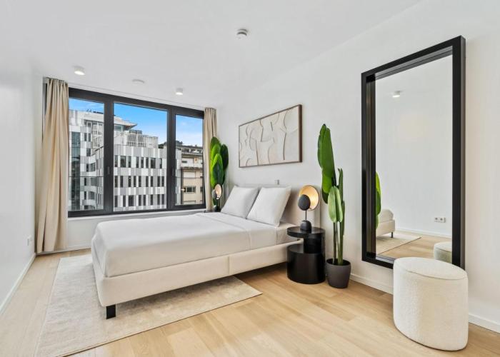 Spacious 6th-Floor Gem: Modernity Meets Comfort