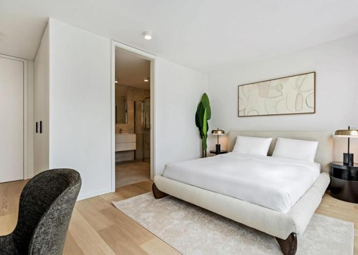 Spacious 6th-Floor Gem: Modernity Meets Comfort