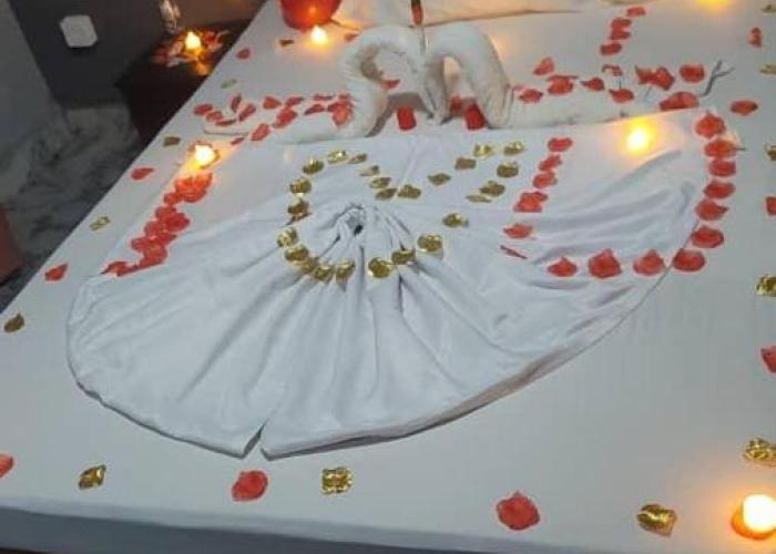 Love Room Sunrise Center Bonapriso 108