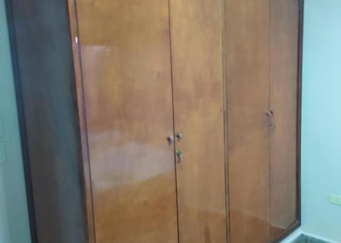 Amplio apartamento a pasos de los principales centros de compras