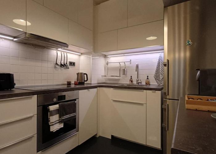 Modern Comfort near Airport, The Mall, TechPark by KeyBox
