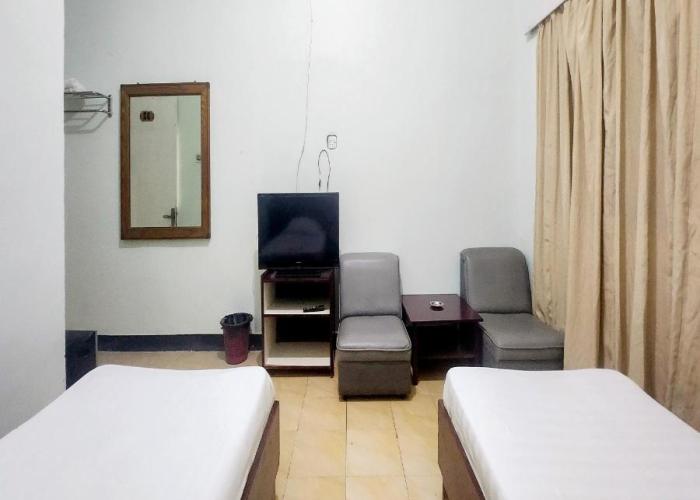 RedDoorz Syariah Near Pelabuhan Sri Bintan Pura Tanjungpinang