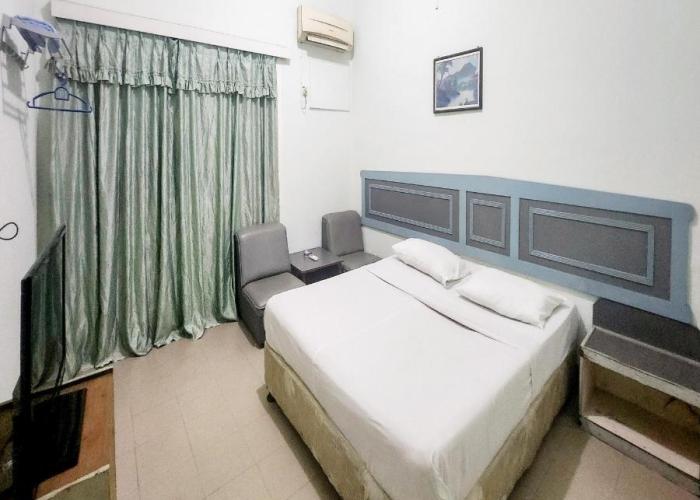 RedDoorz Syariah Near Pelabuhan Sri Bintan Pura Tanjungpinang