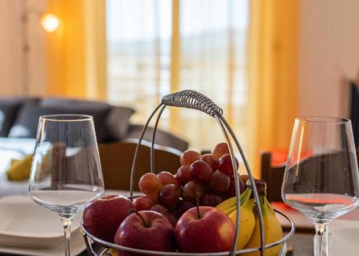 Apartment Nevera, Sea View and private parking