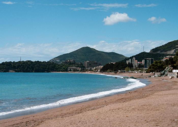 Historic Seafront Family Villa