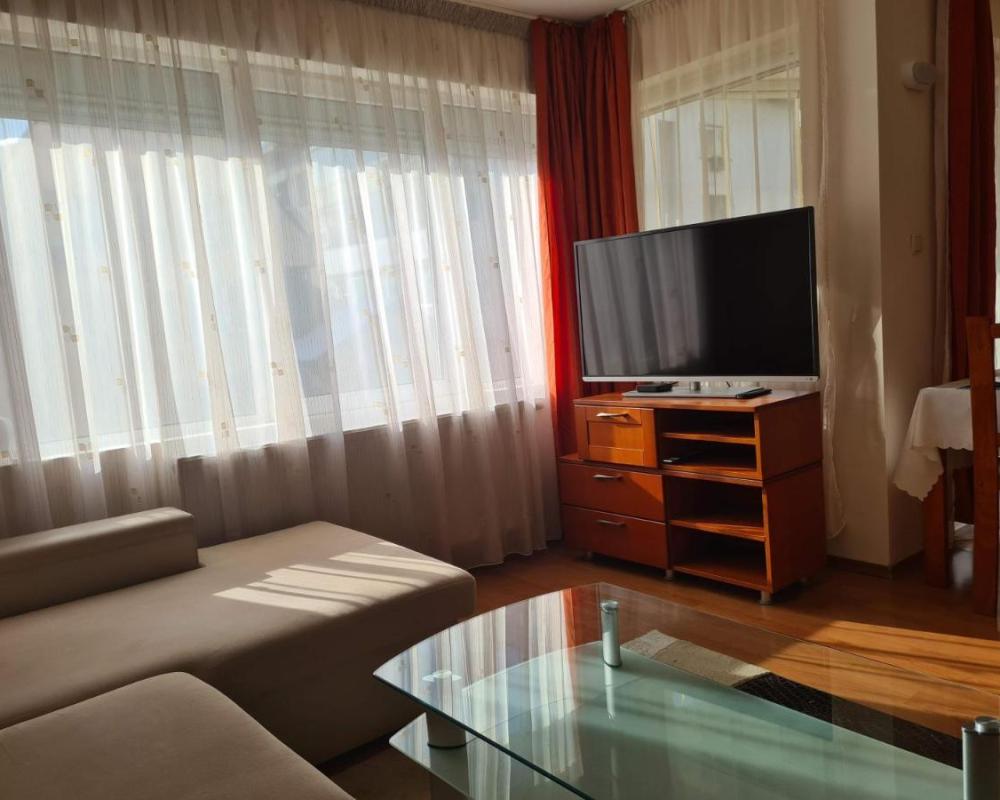 фото Spacious 2 Bedroom Apartment