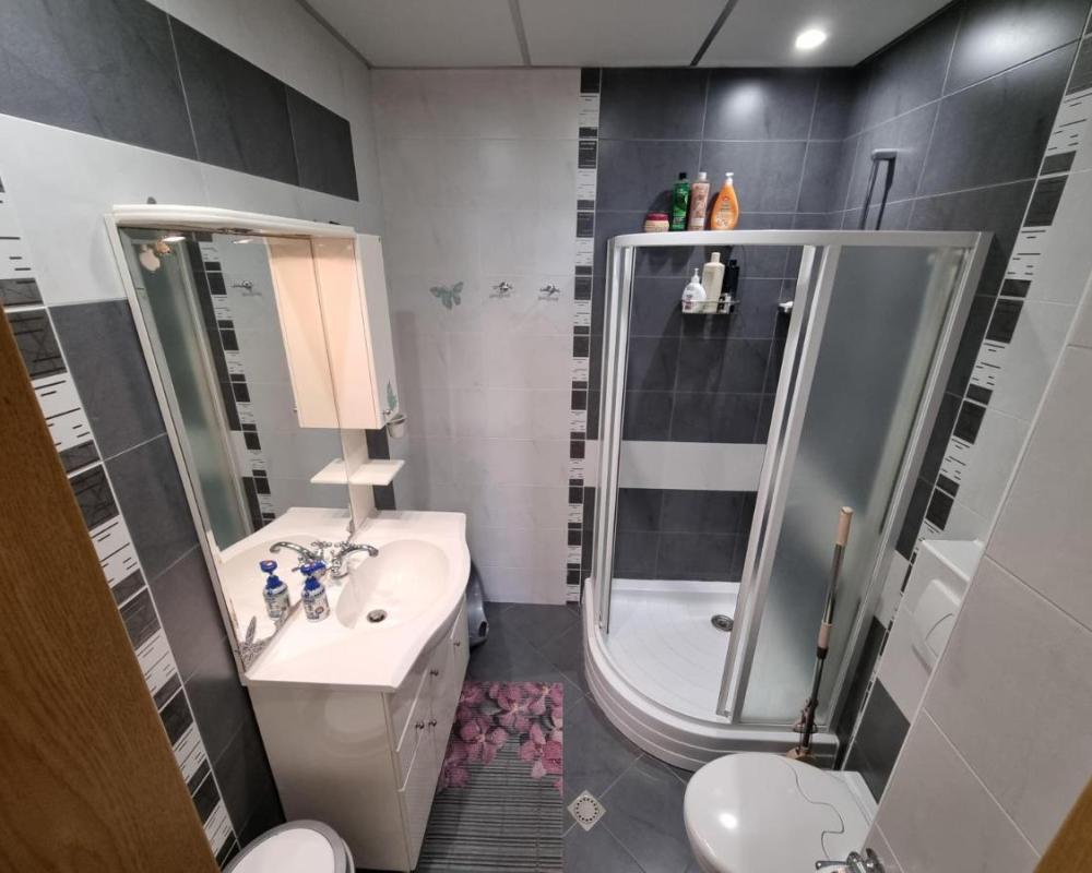 фото Spacious 2 Bedroom Apartment