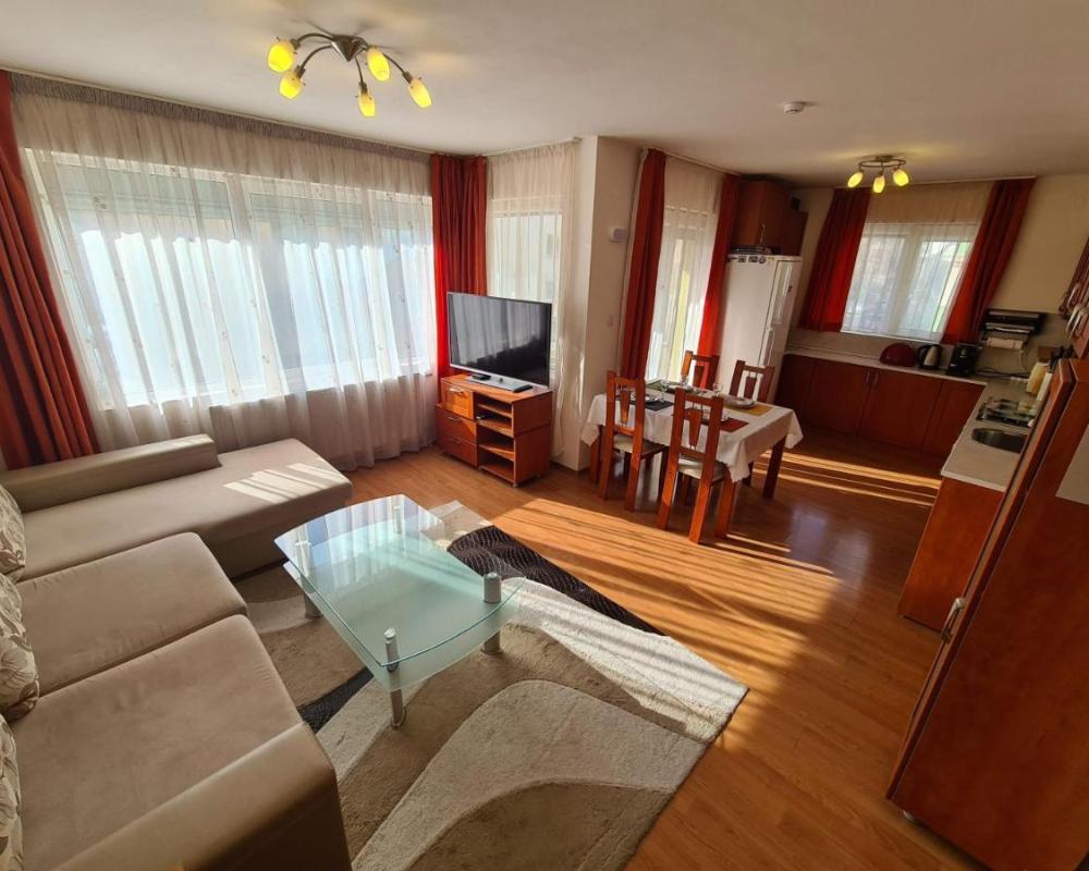 фото Spacious 2 Bedroom Apartment