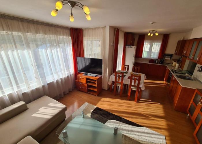 Spacious 2 Bedroom Apartment