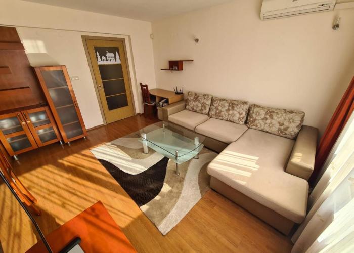 Spacious 2 Bedroom Apartment