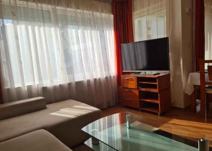 Spacious 2 Bedroom Apartment