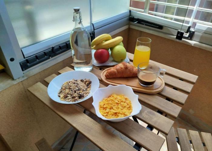 Happy Apartment & Free Breakfast - Mladost