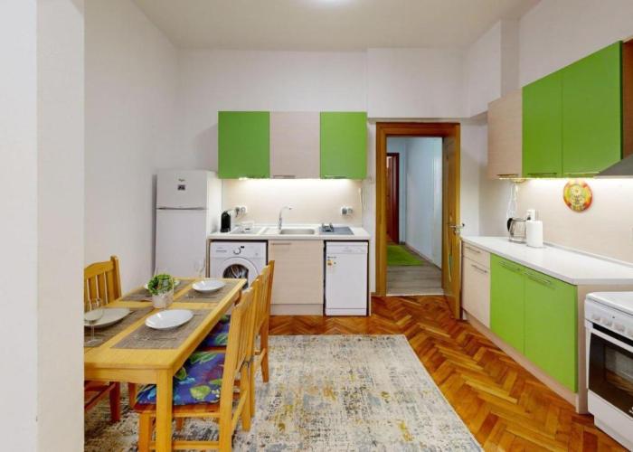 The Green Apartment in the heart of Old Sofia 1BDR